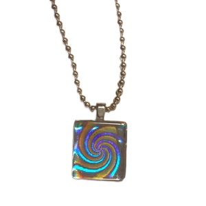 Gorgeous Iridescent Necklace